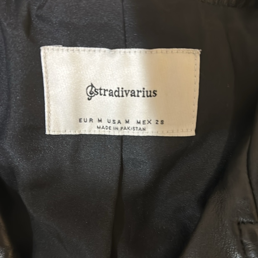 Good Condition Jacket - image 2